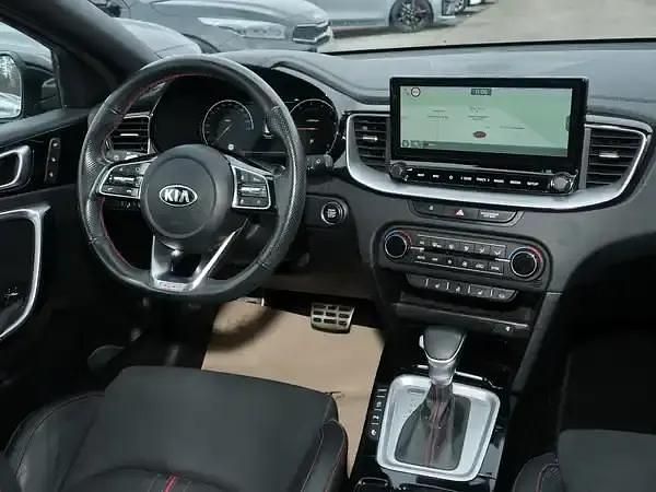 Second-hand Kia Ceed 204 CP (150 kW) 2021 Gri Hatchback