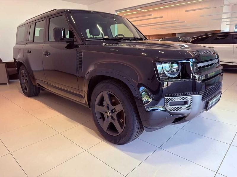 Gebraucht Land Rover Defender SE Dynamic 304 PS (223 kW) 2024 Santorini black SUV