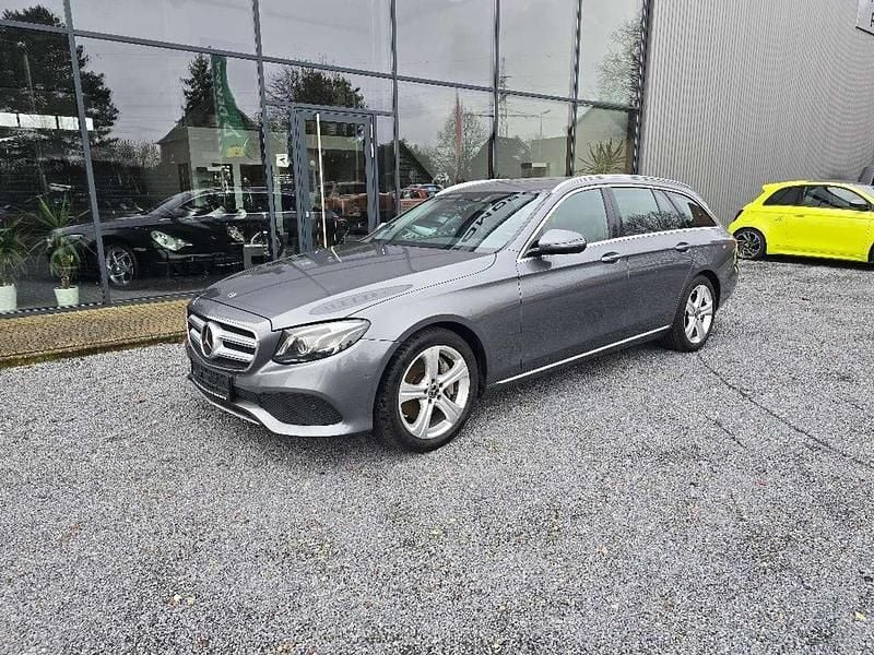 Gebraucht Mercedes E350 Avantgarde 258 PS (189 kW) 2018 Selenitgrau  metalliclack (metallic) Kombi