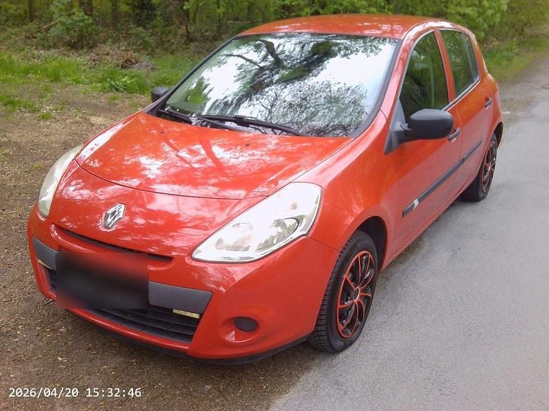 Usata Renault Clio IV Expression 75 CV (55 kW) 2012 Rosso Utilitaria