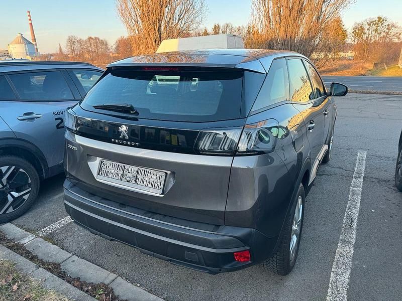 Gebraucht Peugeot 3008 131 PS (96 kW) 2021 Grau SUV