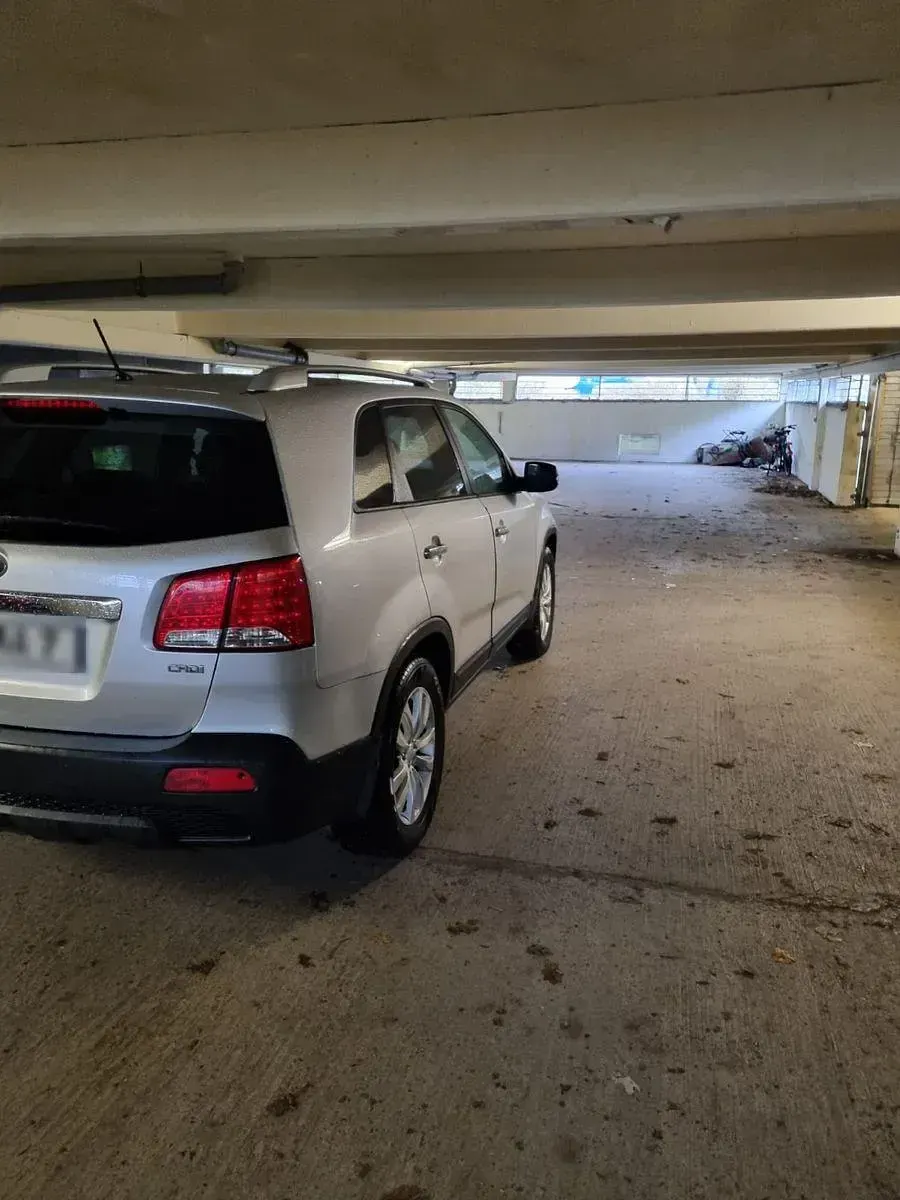 Gebraucht Kia Sorento Attract 197 PS (144 kW) 2010 Silber SUV