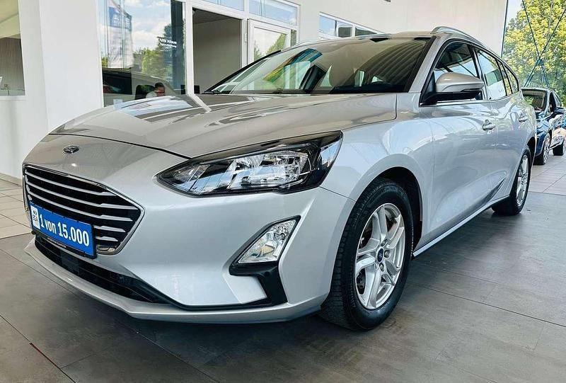 Silber Gebraucht 2021 Ford Focus Cool & Connect Kombi | 16.960 € (Guter Preis) - Bild 1/4