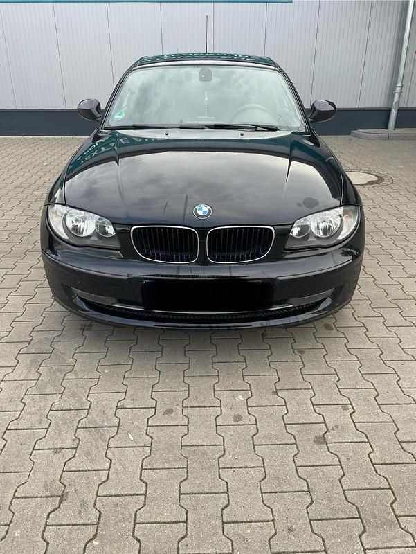 Schwarz Gebraucht 2009 BMW 120 Coupé Coupé | 4.000 € - Bild 1/4
