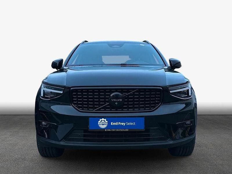 Gebraucht Volvo XC40 Plus 197 PS (144 kW) 2025 Onyx schwarzmetallic SUV