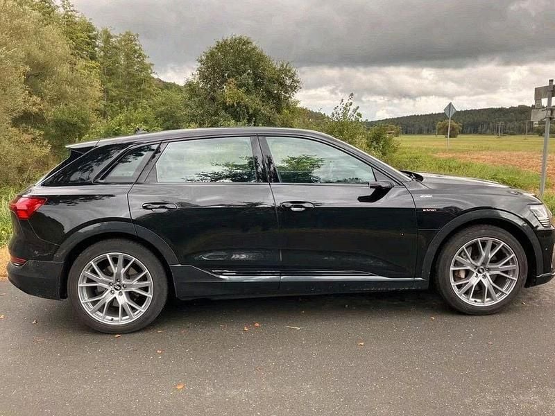 Gebraucht Audi e-tron Advanced 300 kW (408 PS) 2019 Schwarz SUV