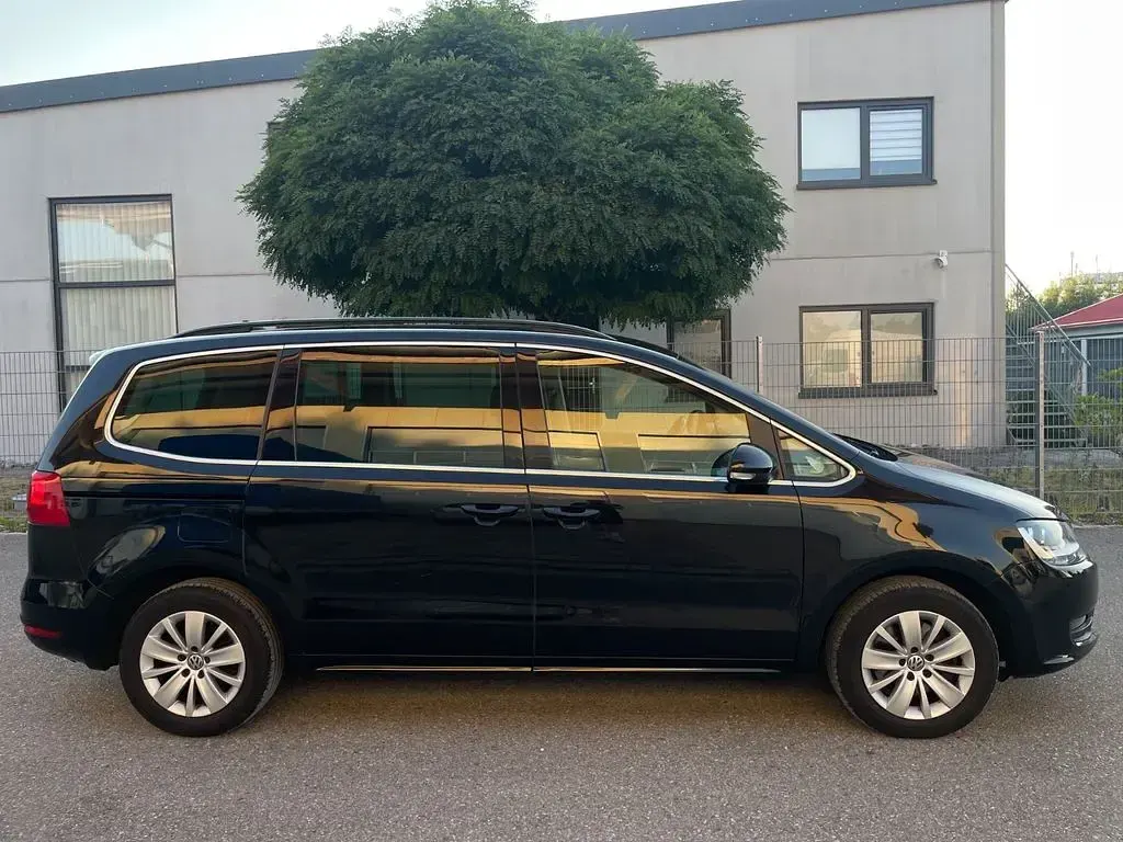 Gebraucht VW Sharan Comfortline 150 PS (110 kW) 2014 Schwarz Van / Kleinbus
