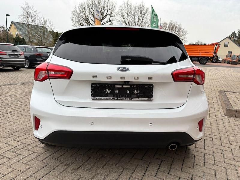 Brugt Ford Focus Cool & Connect 125 HK (91 kW) 2019 Hvid Sedan