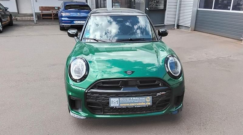 Gebraucht Mini John Cooper Works 204 PS (150 kW) 2024 Grün Kleinwagen