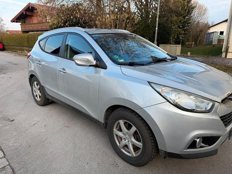 Gebraucht Hyundai ix35 135 PS (99 kW) 2012 Grau SUV