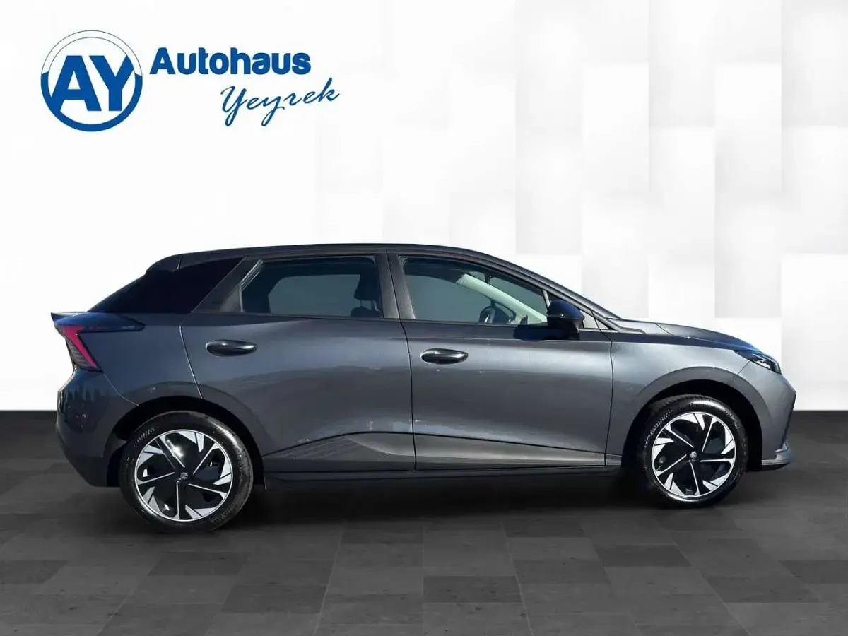 Gebraucht MG MG4 EV 125 kW (170 PS) 2025 Grau Kleinwagen
