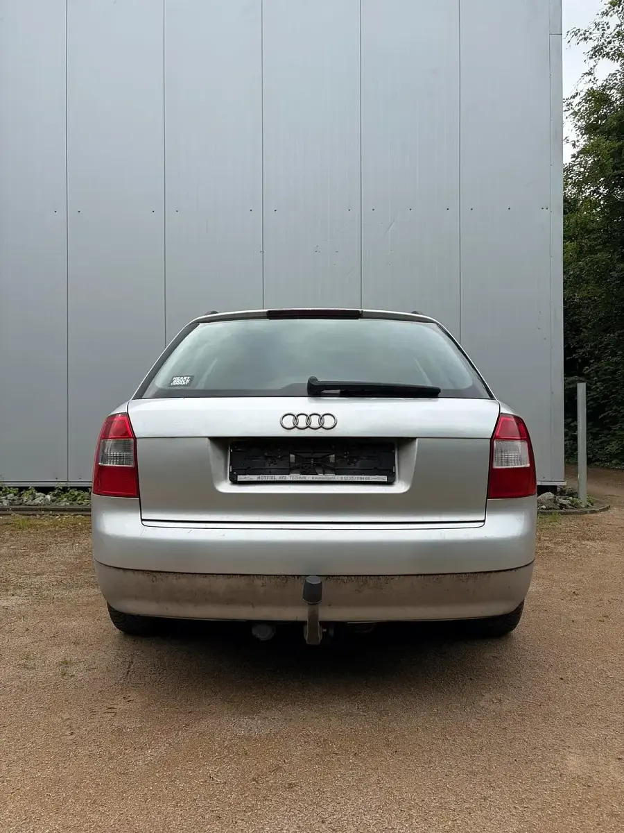 Gebraucht Audi A4 131 PS (96 kW) 2004 Silber Kombi