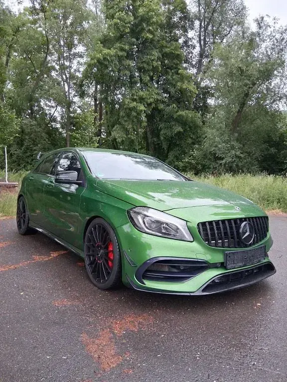 Gebraucht Mercedes A45 AMG AMG 381 PS (280 kW) 2016 Grün Kleinwagen
