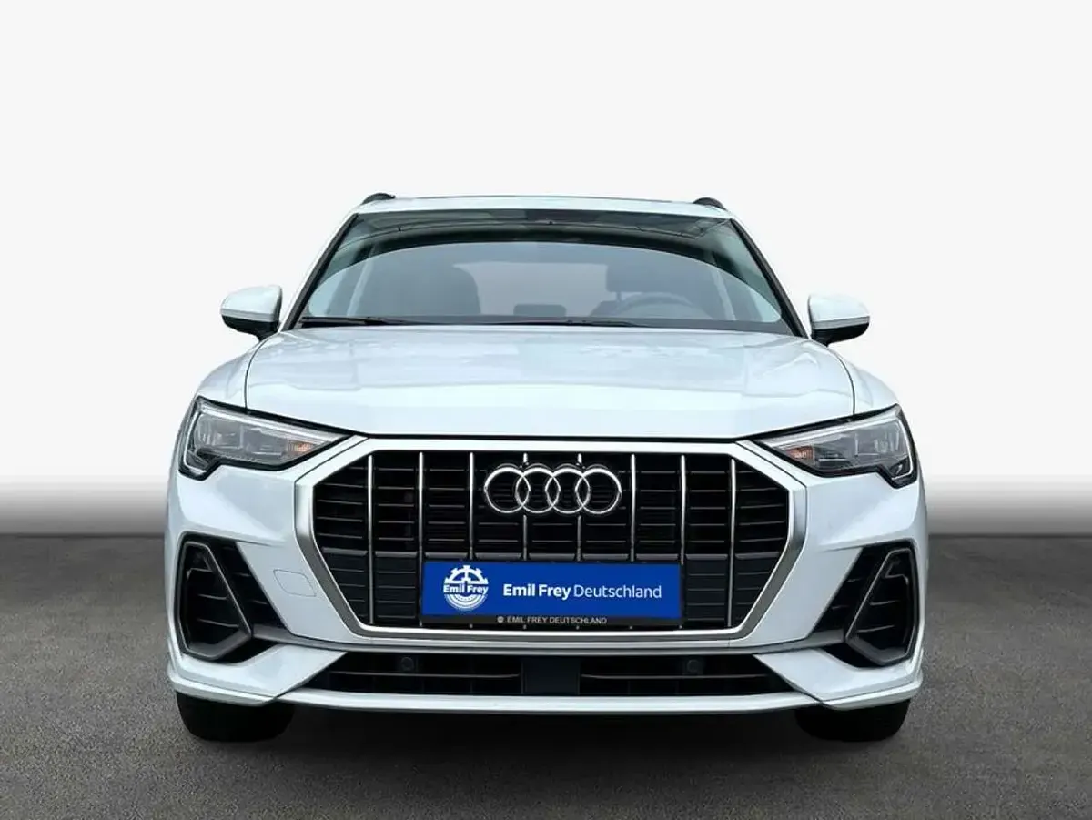 Gebraucht Audi Q3 S-Line 150 PS (110 kW) 2025 Gletscherweiß metallic SUV