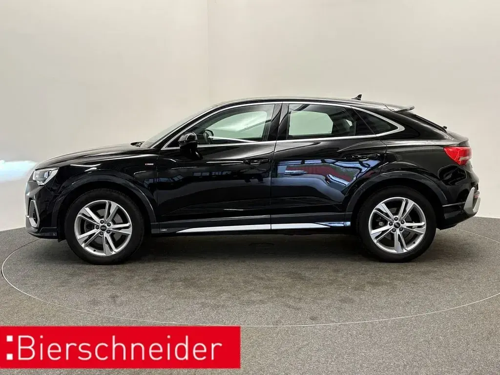 Gebraucht Audi Q3 Sportback Ambiente 200 PS (147 kW) 2022 Schwarz SUV