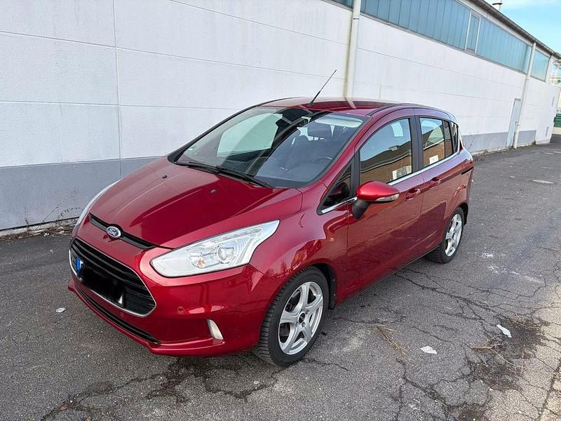 Gebraucht Ford B-MAX Titanium 101 PS (74 kW) 2017 Rot Van / Kleinbus