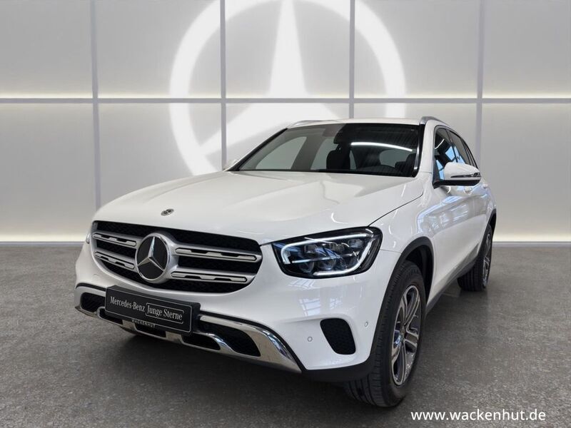 Weiss Gebraucht 2021 Mercedes GLC300e SUV | 34.430 € (Guter Preis) - Bild 1/4