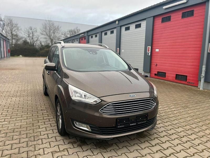 Gebraucht Ford Grand C-Max Titanium 125 PS (91 kW) 2018 Caribou Van / Kleinbus
