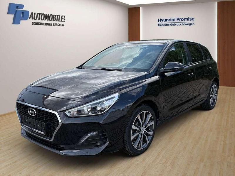 Phantom black Gebraucht 2019 Hyundai i30 YES! Limousine | 13.990 € (Fairer Preis) - Bild 1/4