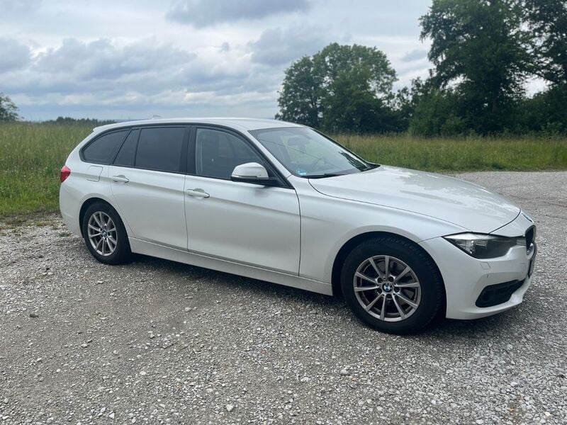 Weiß Gebraucht 2015 BMW 320 Sport Line Kombi | 8.000 € (Guter Preis) - Bild 1/4