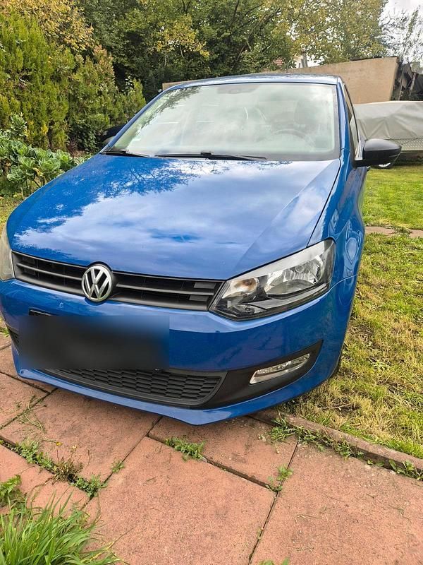 Blau Gebraucht 2011 VW Polo Limousine | 2.990 € (Fairer Preis) - Bild 1/4