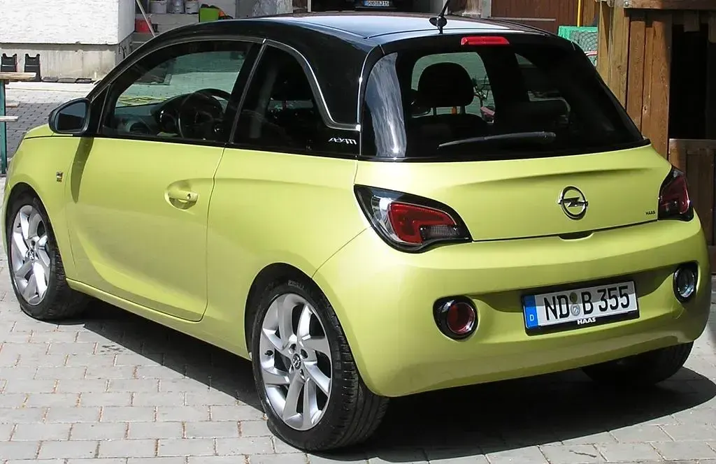 Używany Opel Adam 90 KM (66 kW) 2014 Zielony Hatchback