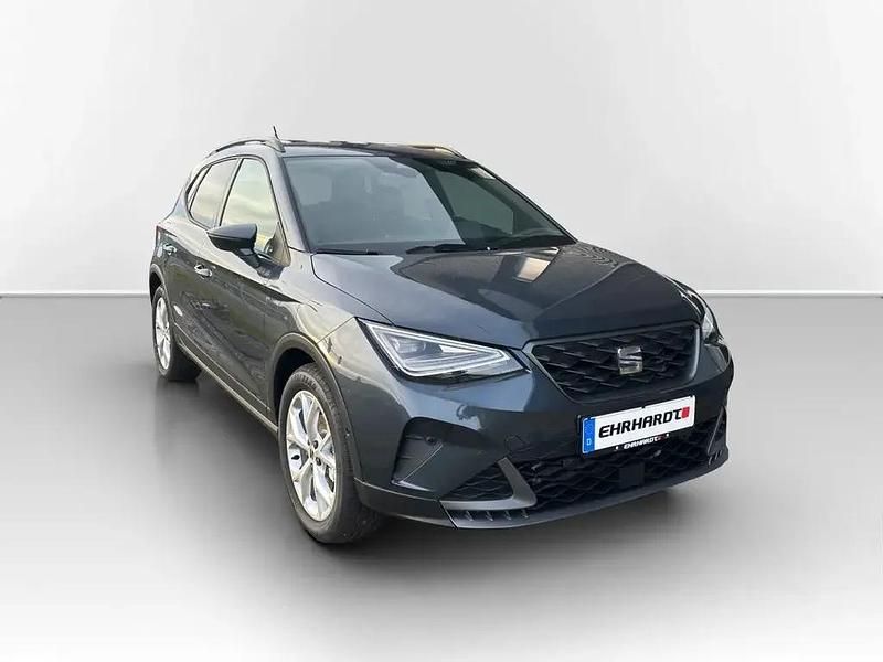 Neu Seat Arona FR 85 PS (62 kW) 2026 Grau SUV