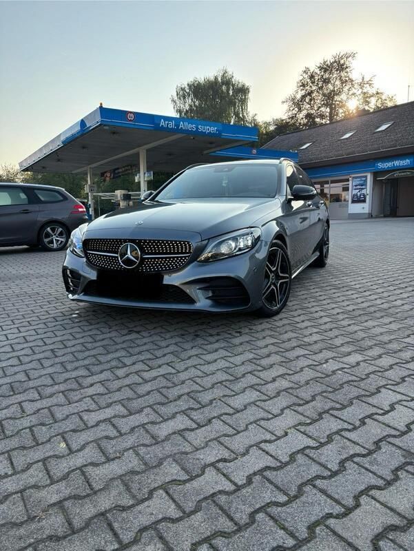 Grau Gebraucht 2019 Mercedes C300 AMG Kombi | 26.999 € (Guter Preis) - Bild 1/4