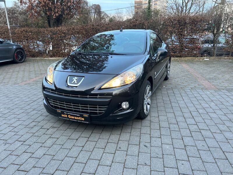 Schwarz Gebraucht 2014 Peugeot 207 CC Roland Garros Cabrio | 4.990 € (Fairer Preis) - Bild 1/4