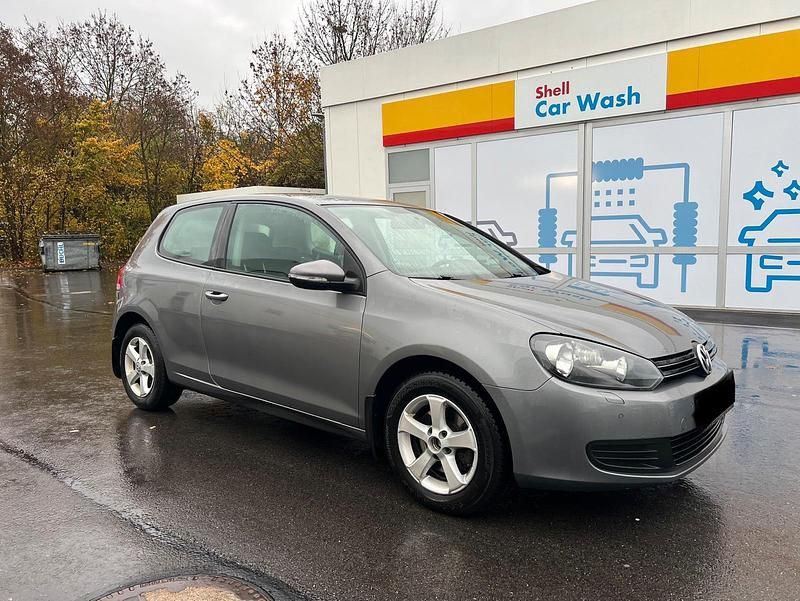 Grau Gebraucht 2009 VW Golf VI Coupé | 3.700 € (Fairer Preis) - Bild 1/4