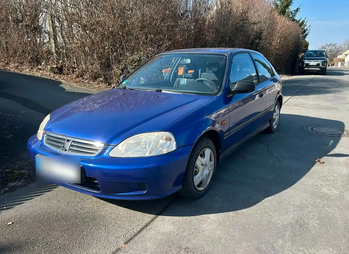Usata Honda Civic 90 CV (66 kW) 2000 Blu Coupé