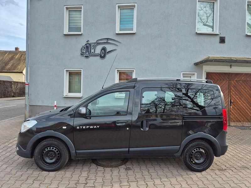 Gebraucht Dacia Dokker Stepway 90 PS (66 kW) 2016 Schwarz Van / Kleinbus