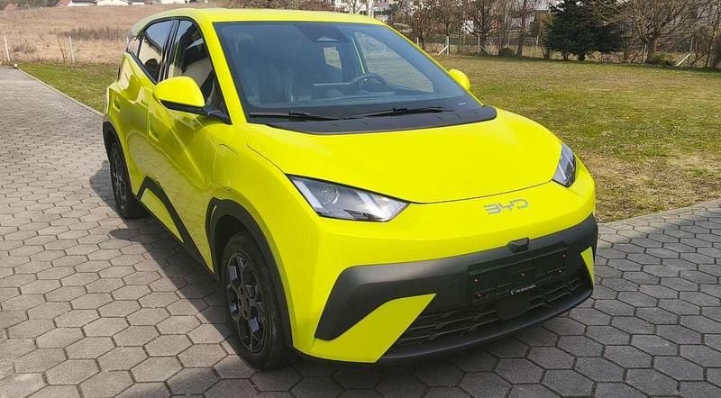 Gebraucht BYD Dolphin Surf Boost 64 kW (88 PS) 2025 Gelb Kleinwagen