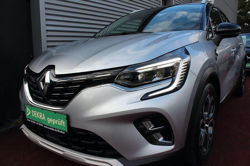 Gebraucht Renault Captur Intens 158 PS (116 kW) 2022 Silber SUV
