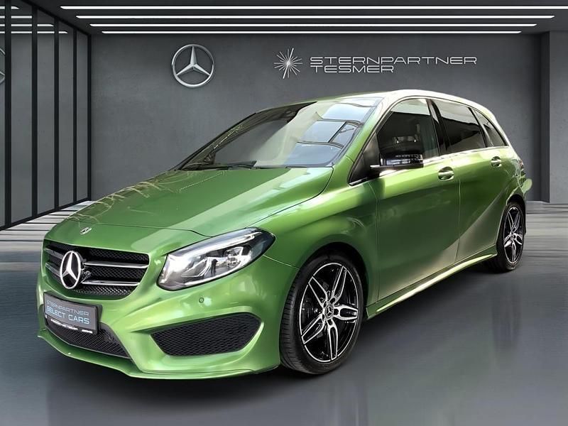 Grün Gebraucht 2017 Mercedes 200 AMG Limousine | 12.990 € (Fairer Preis) - Bild 1/3