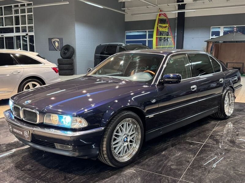 Schwarzblau metallic Gebraucht 1995 BMW 750L Sport Line Limousine | 20.990 € - Bild 1/4