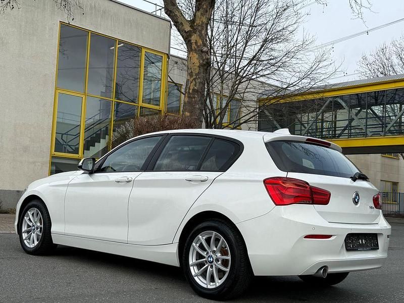 Gebraucht BMW 116 Advantage 116 PS (85 kW) 2016 Weiß Kleinwagen