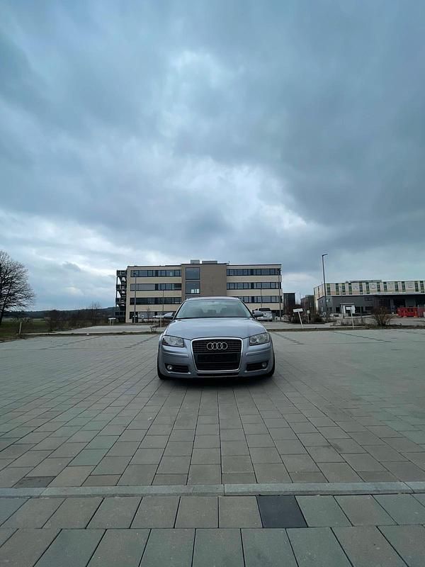 Second-hand Audi A3 140 CP (102 kW) 2006 Argintiu Hatchback