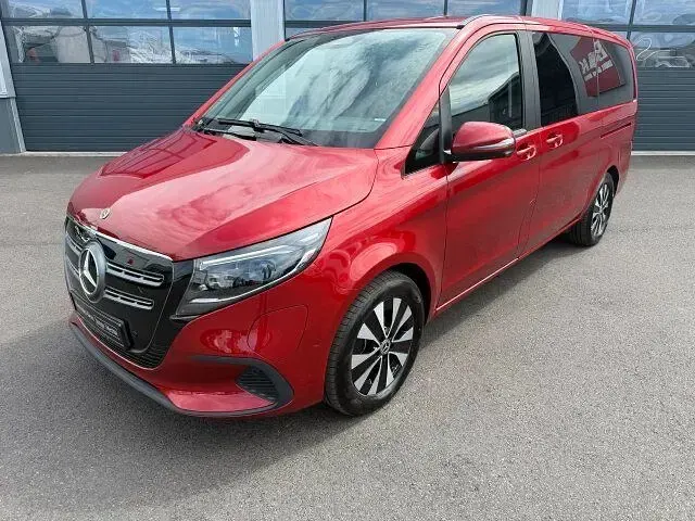 Gebraucht Mercedes EQV300 150 kW (204 PS) 2025 Hyazinthrot Van / Kleinbus