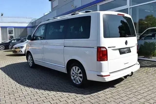Usado VW Multivan Highline 110 HP (80 kW) 2016 Andere Monovolume