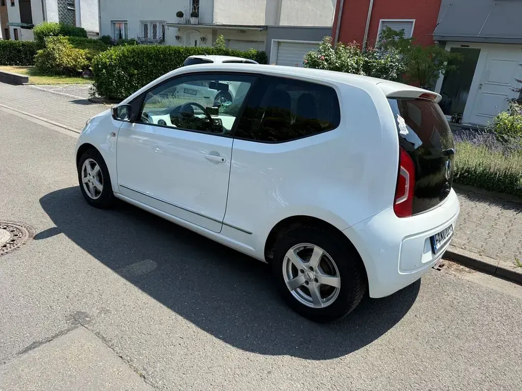 Gebraucht VW up! high up! 75 PS (55 kW) 2012 Weiß Kleinwagen