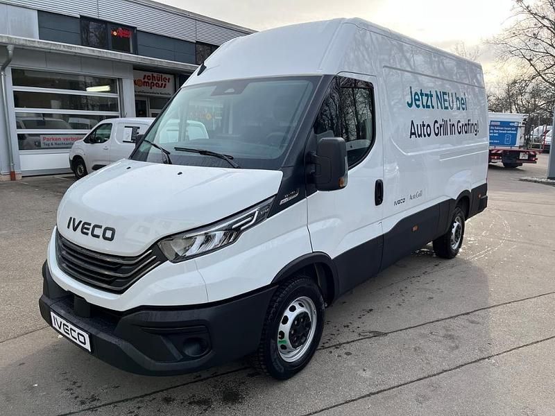 Gebraucht Iveco Daily 175 PS (128 kW) 2025 Weiss weiss Van / Kleinbus