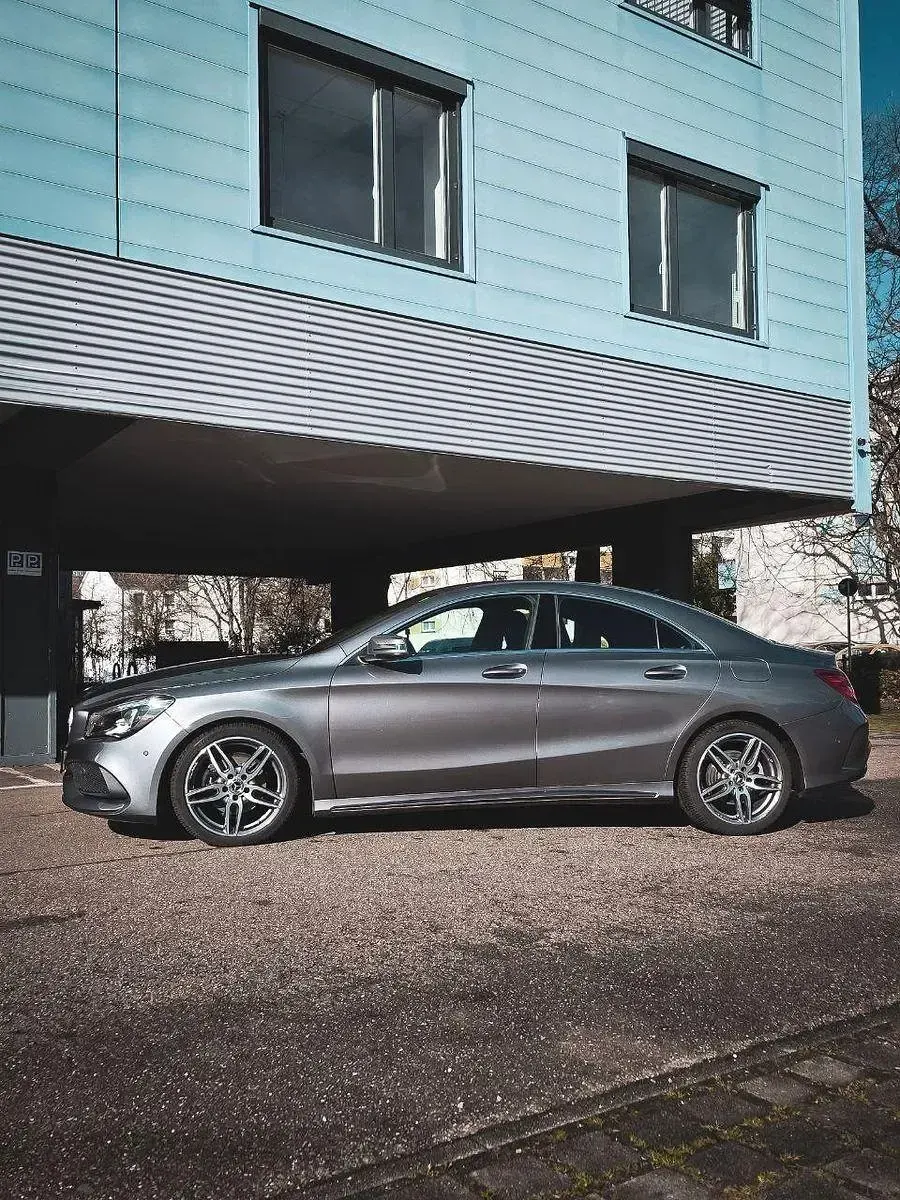 Gebraucht Mercedes CLA200 156 PS (114 kW) 2019 Grau Coupé