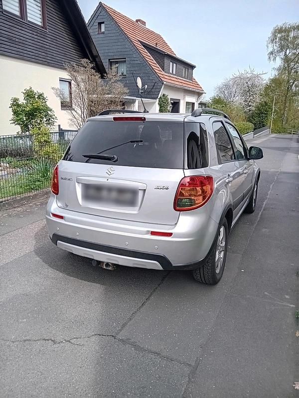 Gebraucht Suzuki SX4 120 PS (88 kW) 2009 Silber SUV
