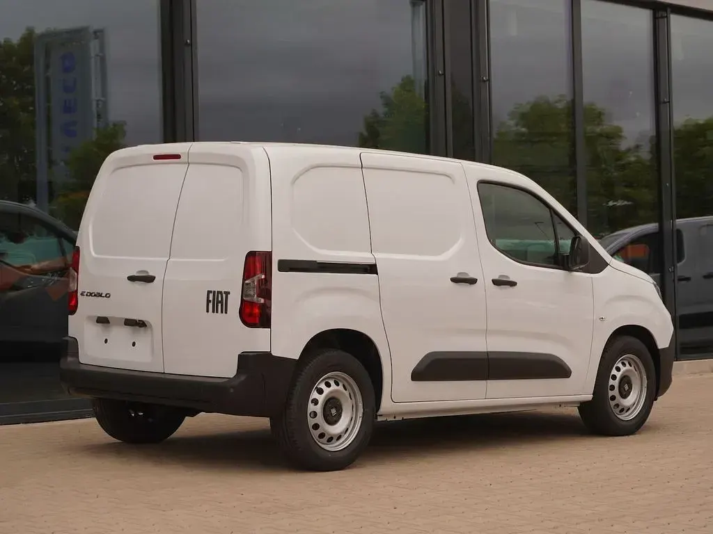 Neu Fiat e-Doblò 100 kW (136 PS) 2026 Weiß Van / Kleinbus