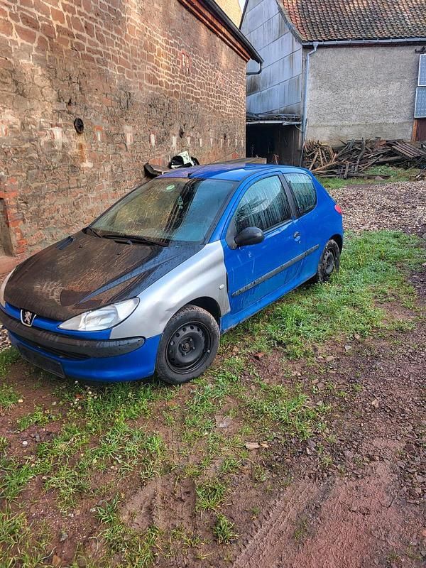 Gebraucht Peugeot 206 90 PS (66 kW) 2000 Blau Kleinwagen