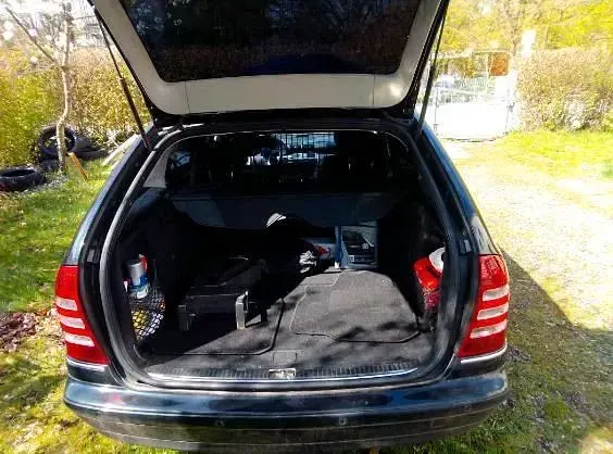 Gebraucht Mercedes C220 150 PS (110 kW) 2004 Schwarz Kombi