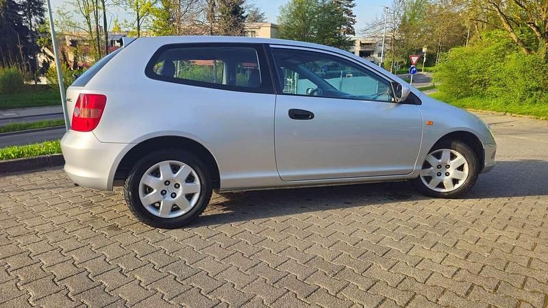 Gebraucht Honda Civic LS 90 PS (66 kW) 2002 Silber Limousine