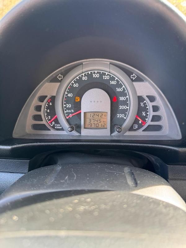 Blau Gebraucht 2005 VW Fox Kleinwagen | 300 € (Superpreis) - Bild 1/4