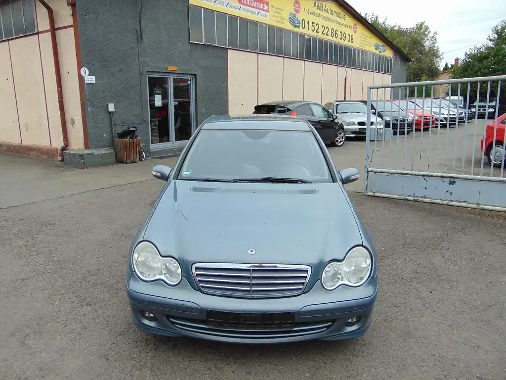 Gebraucht Mercedes C200 122 PS (89 kW) 2007 Limousine